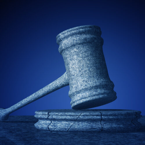 ai-startup-sues-ex-ceo,-saying-he-took-41gb-of-email-and-lied-on-resume