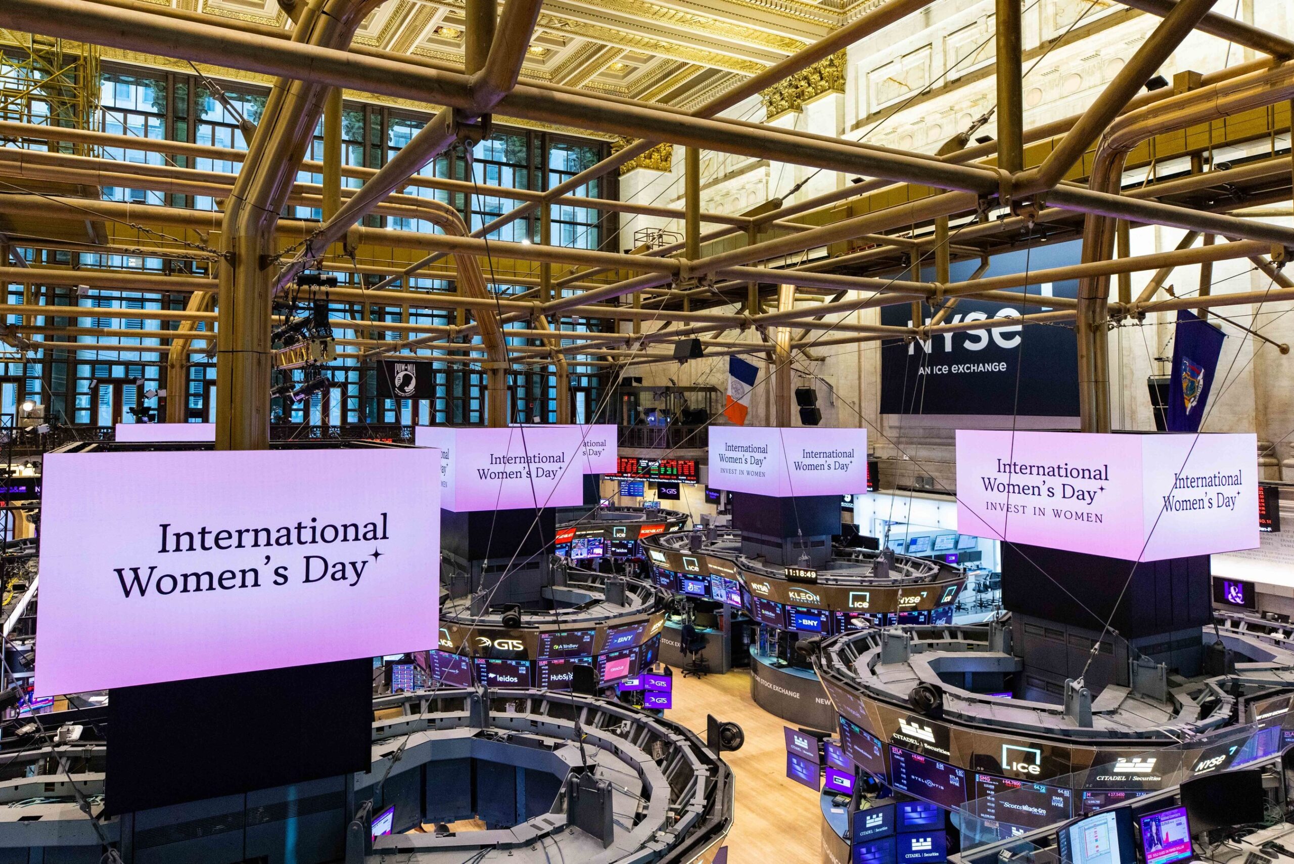 nyse-content-update:-paris-hilton-+-gloria-steinem-celebrate-international-women’s-day