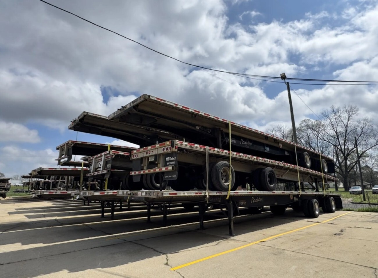 tiger-group-to-auction-more-than-100-flatbed-trailers