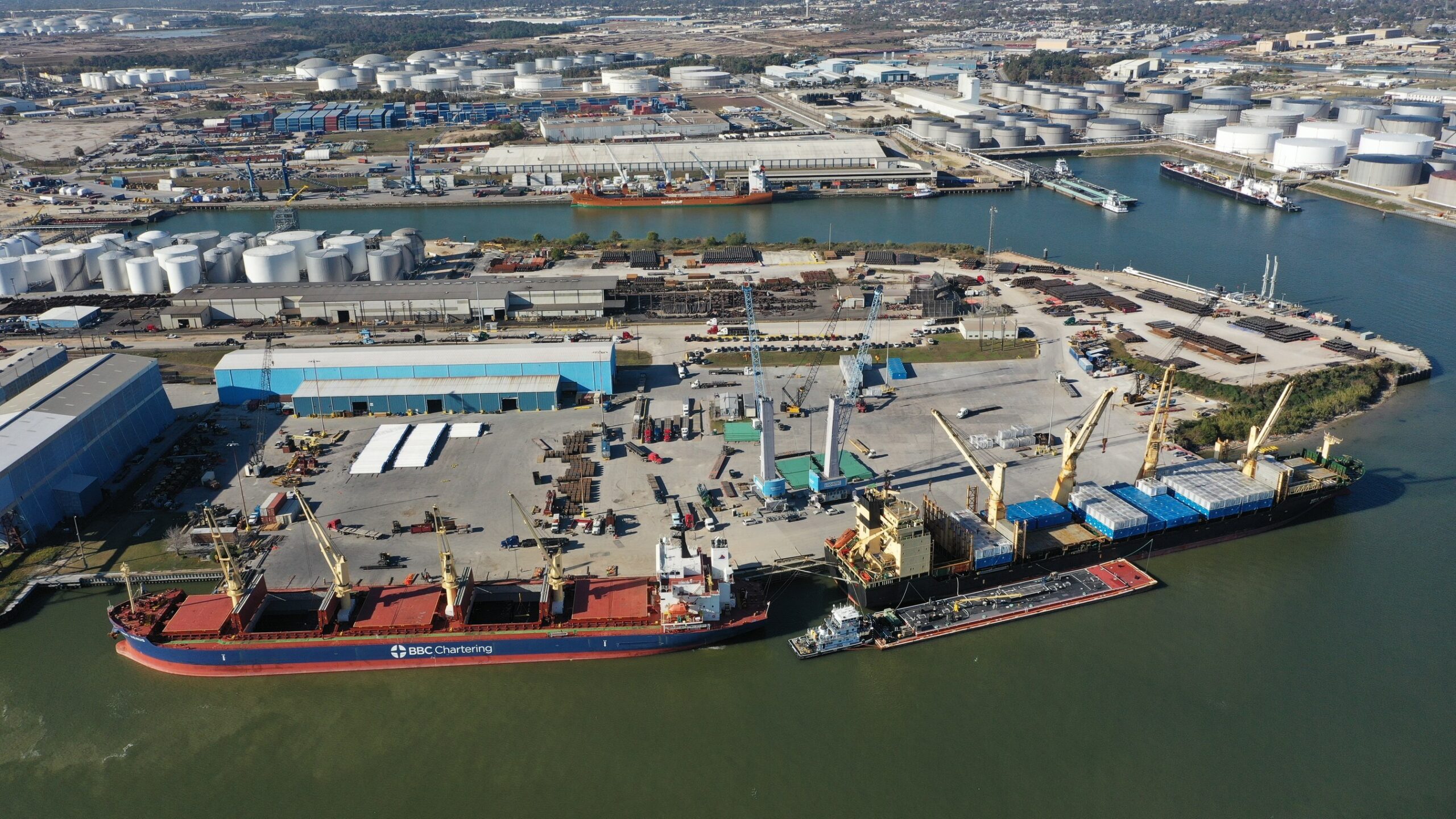 logistec-strengthens-gulf-coast-capacity-by-adding-two-harbor-cranes-at-port-of-houston’s-care-terminal