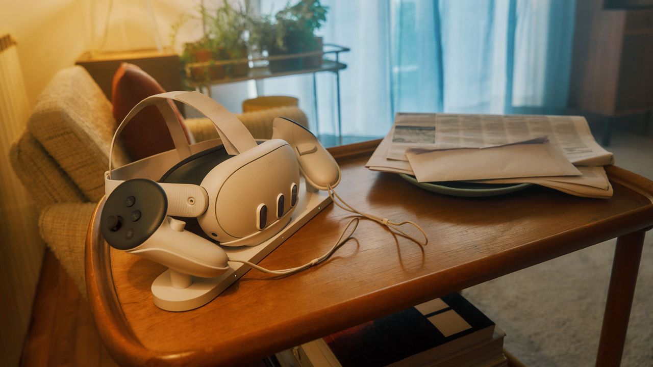 meta-is-pulling-the-plug-on-its-vr-metaverse-and-meta-quest-3-fans-don’t-know-how-to-respond