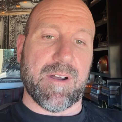 Meta decides not to kill Horizon Worlds VR after all