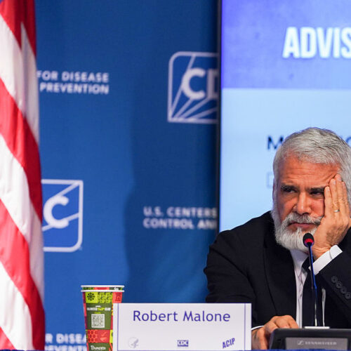 “the-last-straw”—rfk-jr.’s-anti-vaccine-ally-angrily-quits-cdc-panel-after-spat