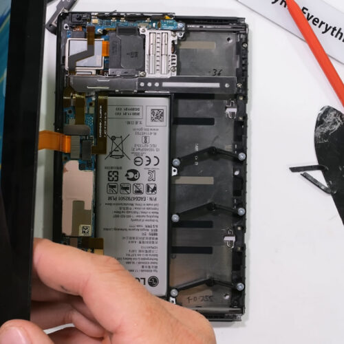 teardown-of-unreleased-lg-rollable-shows-why-rollable-phones-aren’t-a-thing