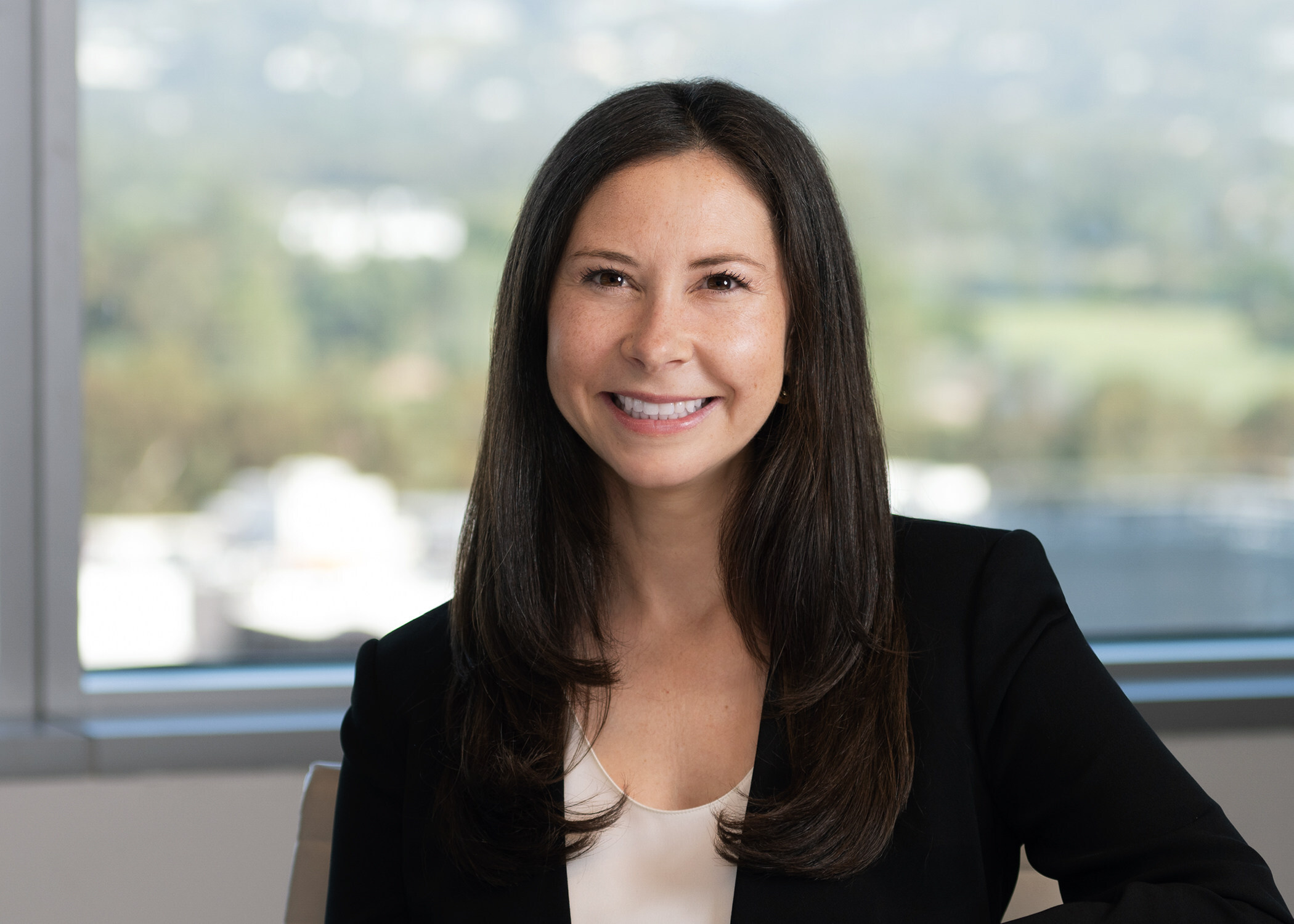 latham-further-expands-global-real-estate-practice-and-interdisciplinary-data-center-team