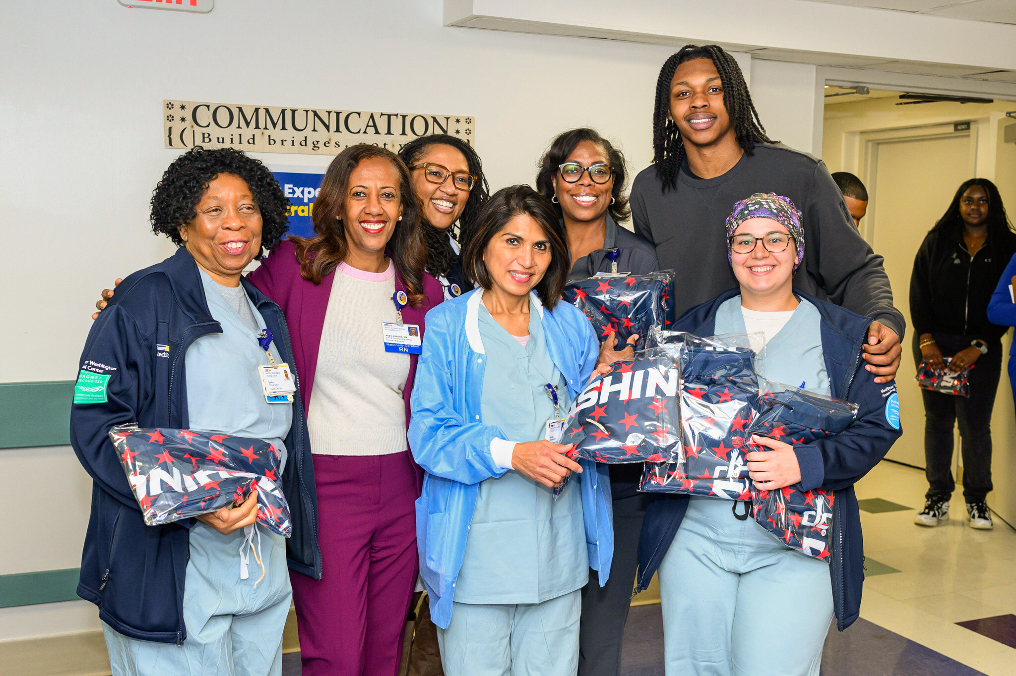 washington-wizards-star-bub-carrington-and-medstar-health-delivers-“bub-scrubs”-to-hospital-staff