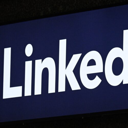 linkedin-scanning-users’-browser-extensions-sparks-controversy-and-two-lawsuits