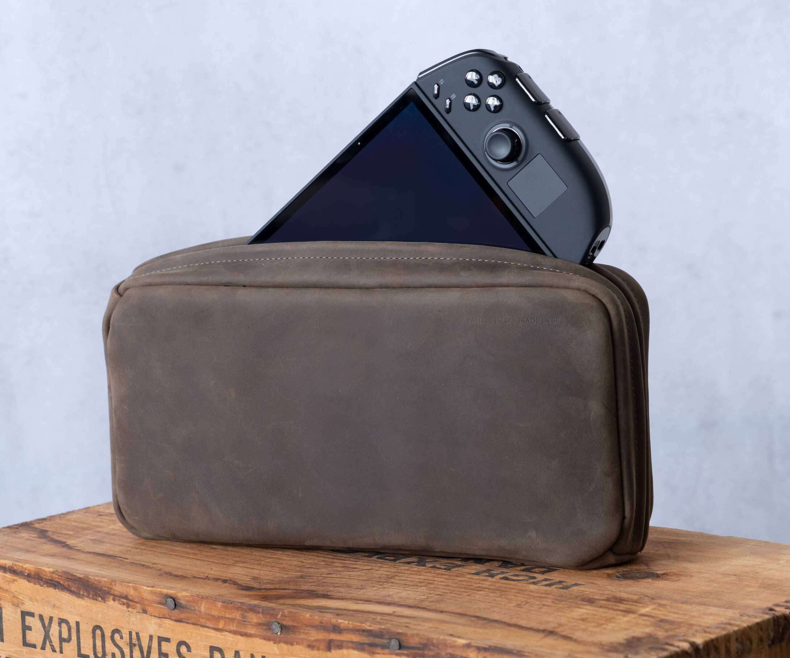 waterfield-designs-introduces-magnetic-gaming-case-for-lenovo-legion-go-2-handheld
