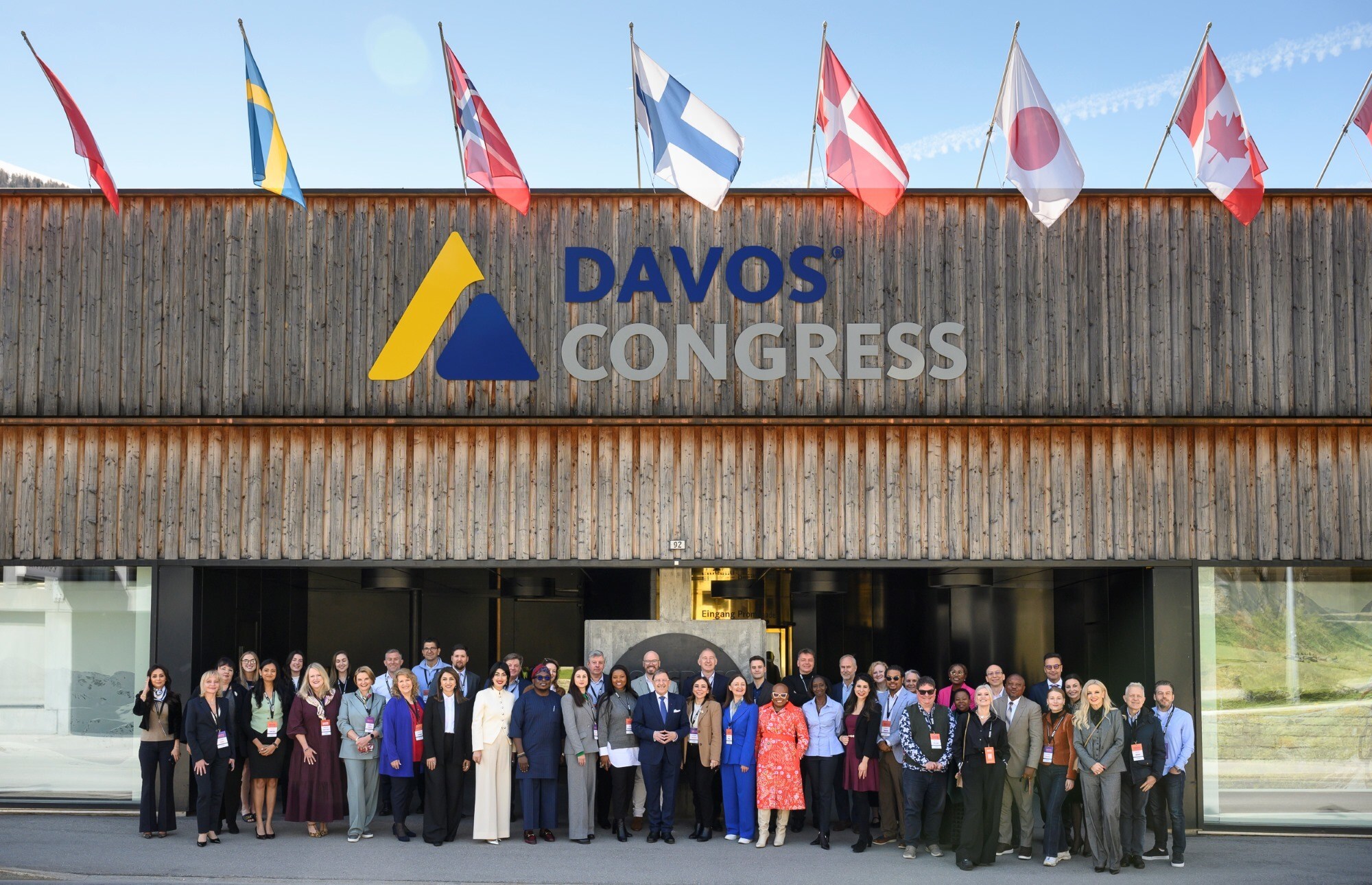 experts-in-davos:-trust-is-the-new-kpi-in-today’s-ai-driven-business