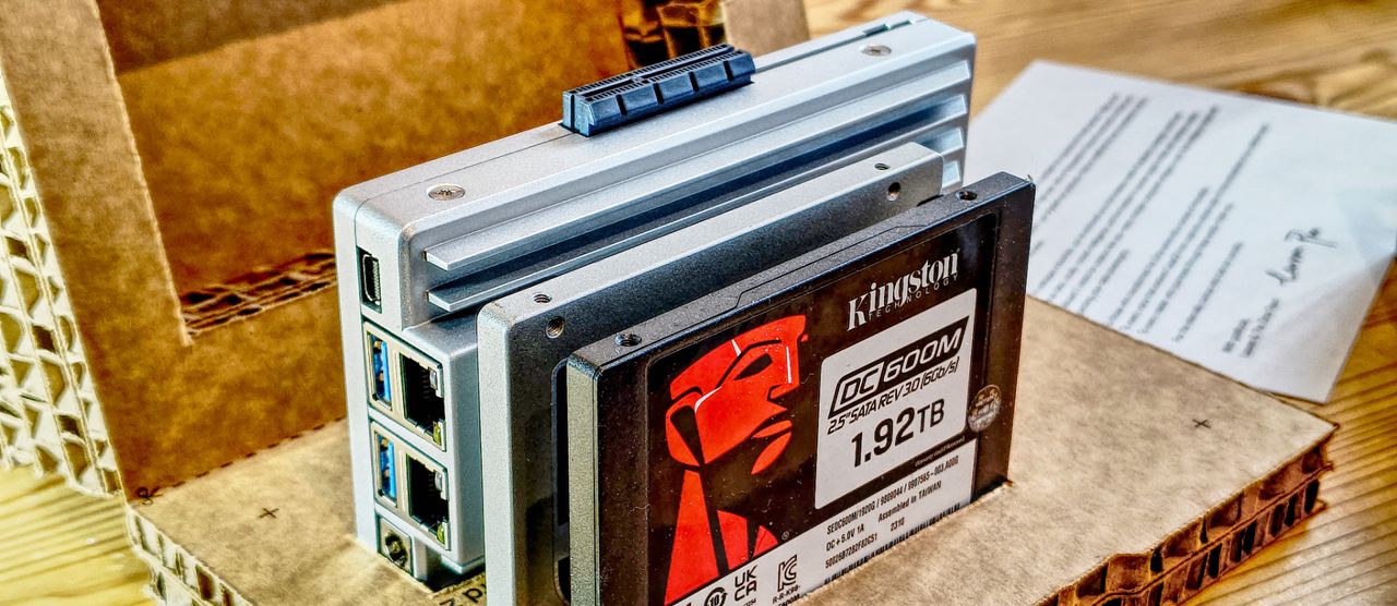 icewhale-zimaboard-2-mini-nas-review