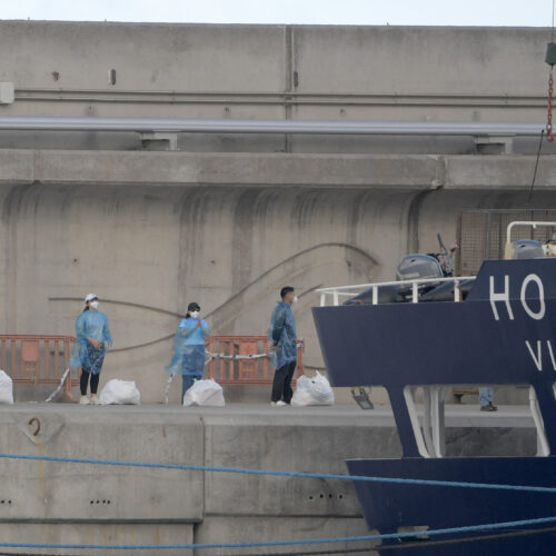 passengers-from-hantavirus-ship-arrive-in-us;-3-people-in-biocontainment