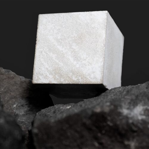 making-cement-from-a-different-type-of-rock-could-clean-up-emissions