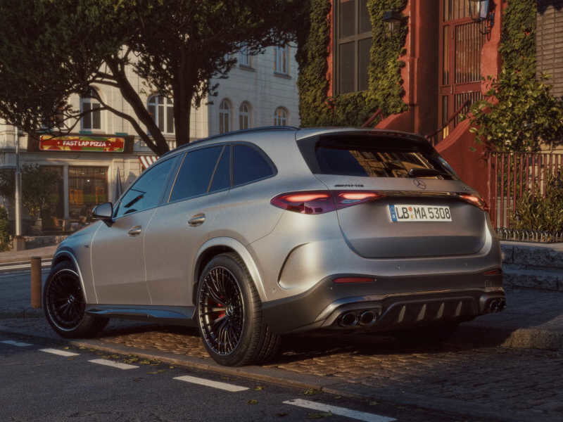 the-apex-of-hybrid-engineering:-comprehensive-breakdown-of-the-ultimate-precision-suv