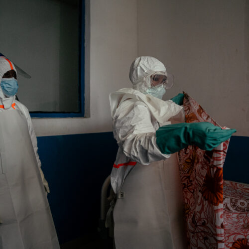 ebola-outbreak-now-third-largest-recorded-and-“spreading-rapidly”