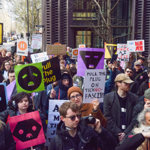 us-law-enforcement-warns-of-“anti-tech-extremism”-as-ai-hatred-grows