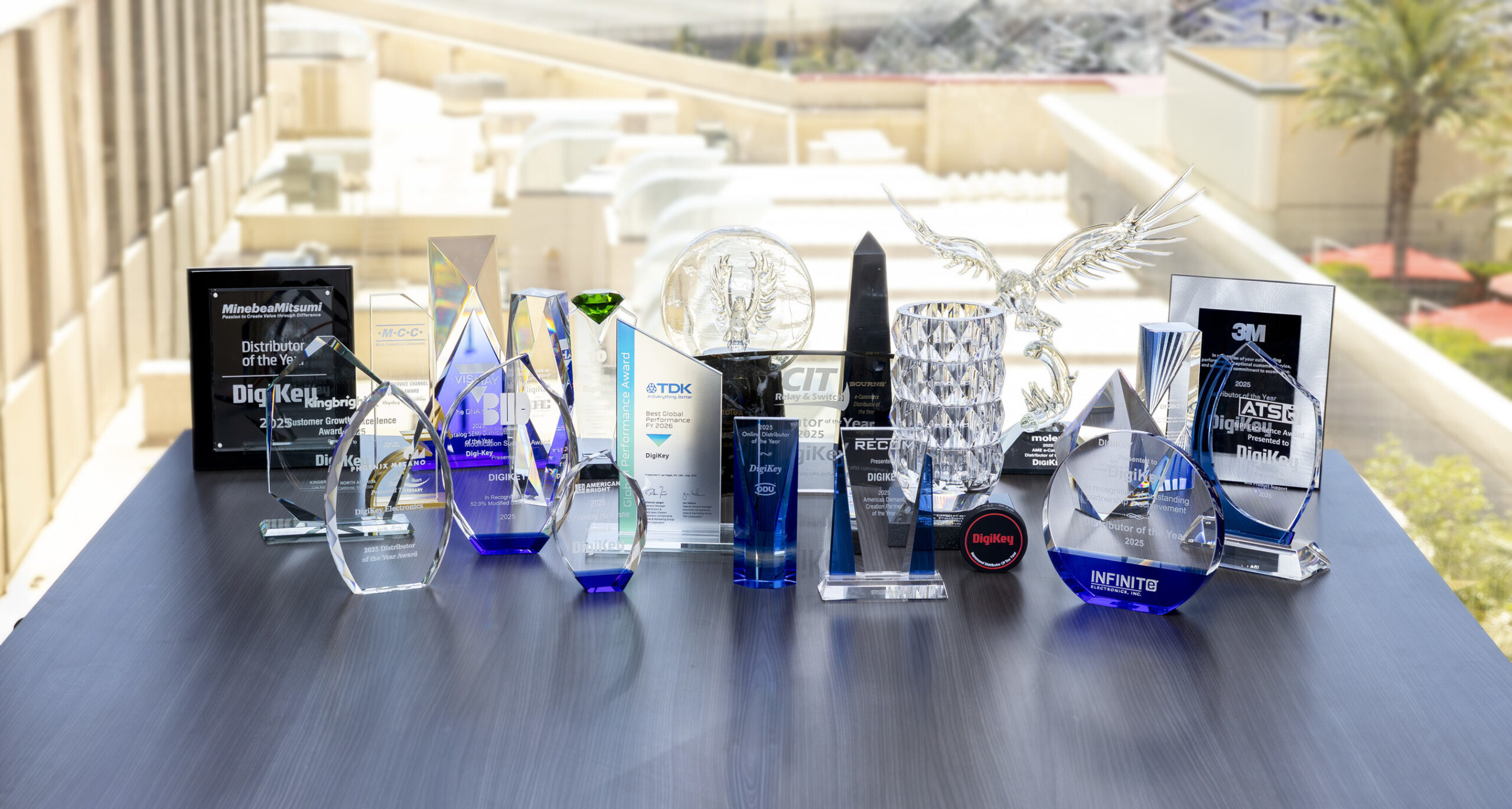 digikey-earns-29-top-honors-from-supplier-partners-at-the-2026-eds-leadership-summit