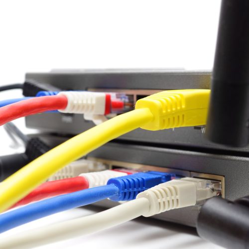 cable-lobby-warns-of-chaos-if-fcc-doesn’t-relax-ban-on-foreign-routers