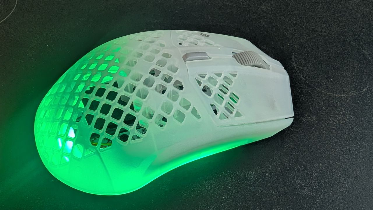steelseries-aerox-3-wireless-gen-2-review:-same-bones,-sharper-bite