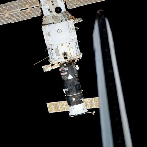 russia-appears-set-to-finally-address-long-term,-serious-space-station-cracks