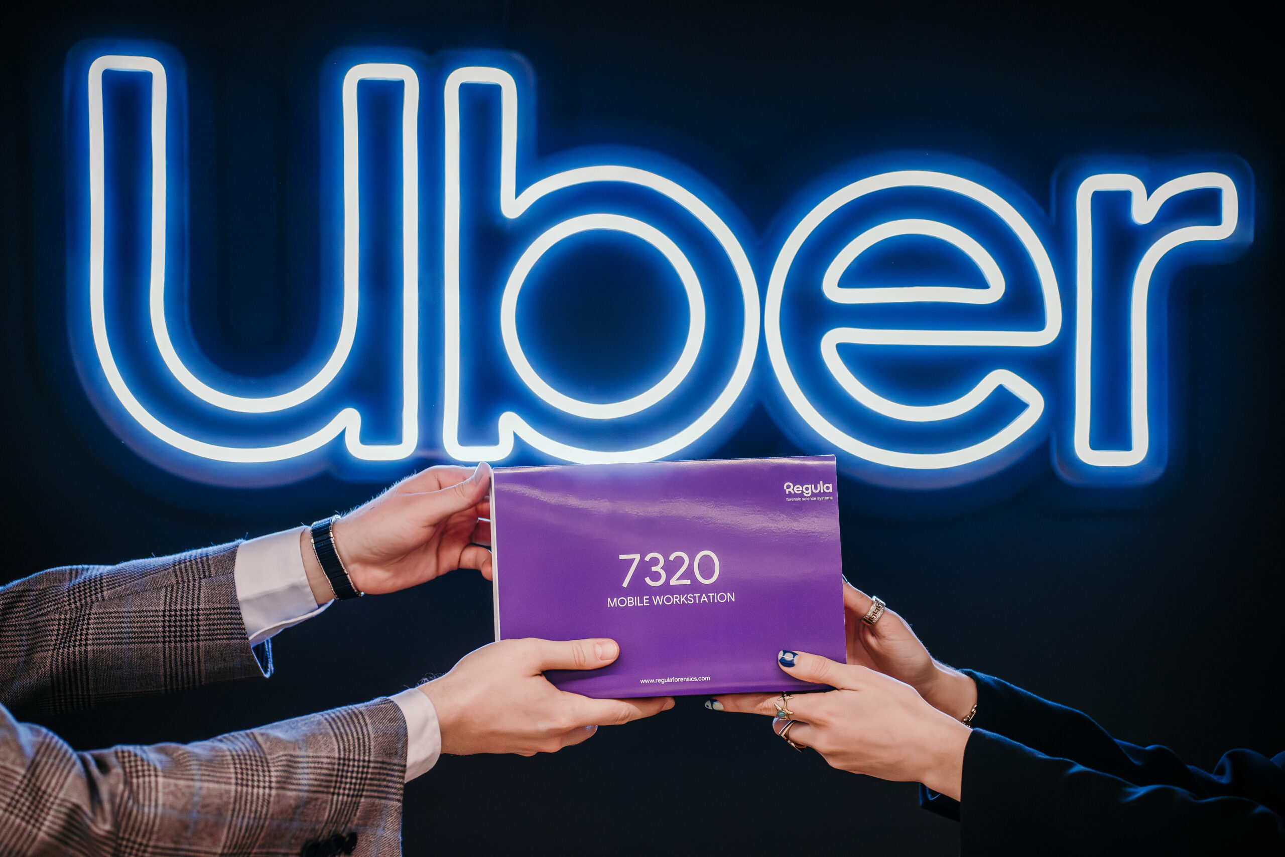 regula-helps-uber-build-a-nationwide-driver-verification-network-in-poland