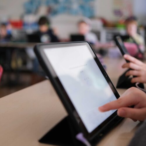 fcc-may-kill-$2b-program-that-connects-schools-and-libraries-to-internet