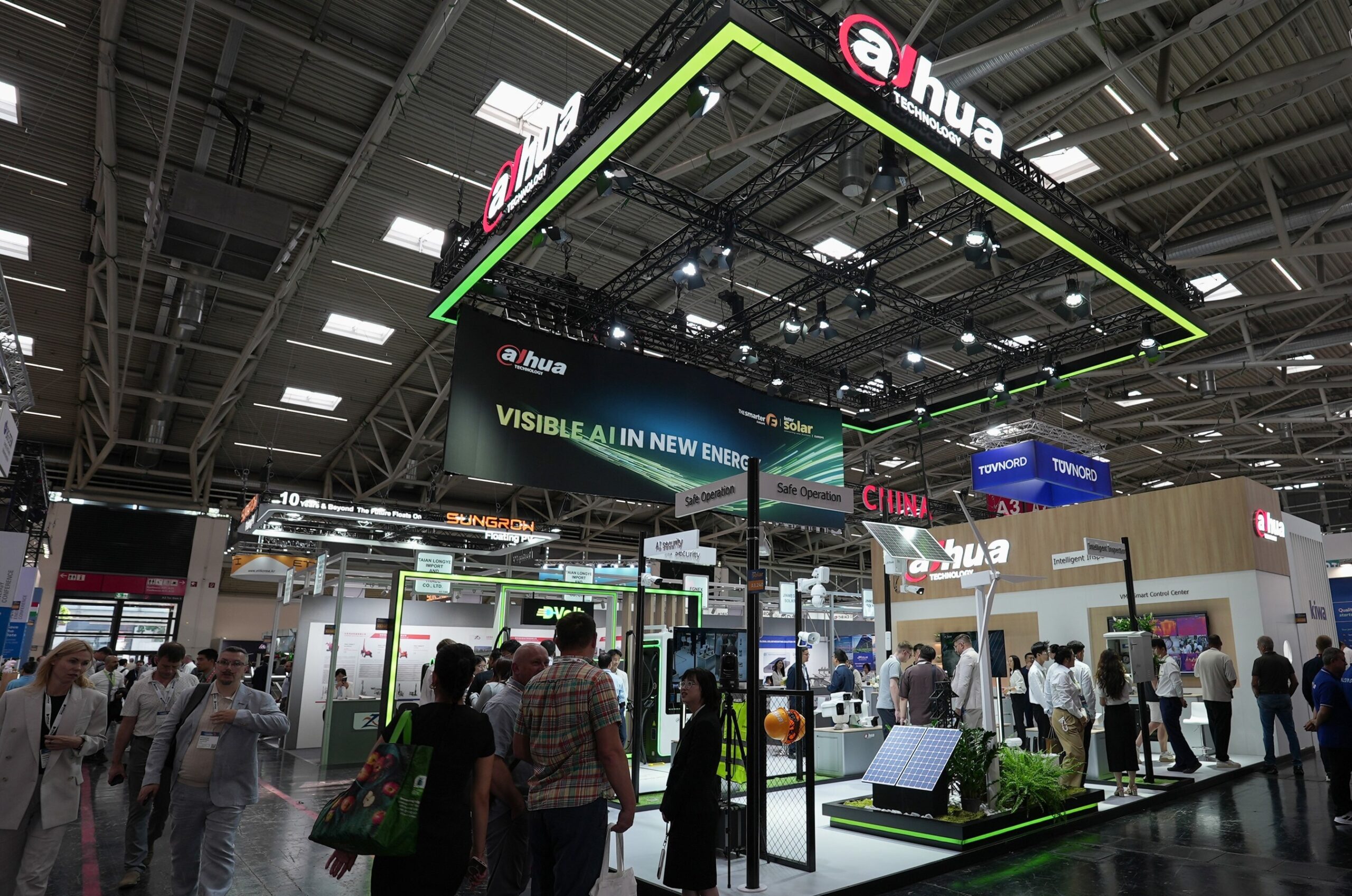 Dahua Technology présente « L’IA visible dans le secteur des énergies nouvelles » à Intersolar Europe 2026