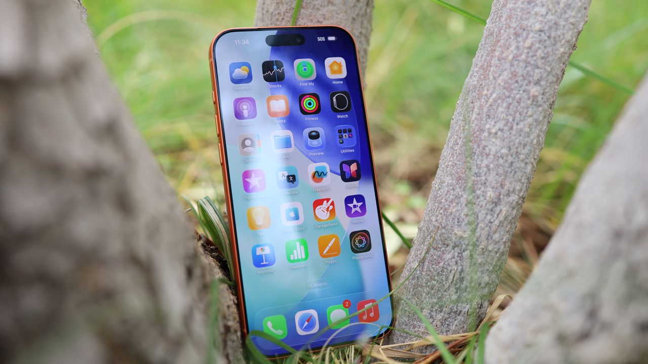 5-iphone-apps-i-can’t-live-without-—-from-storygraph-to-google-photos