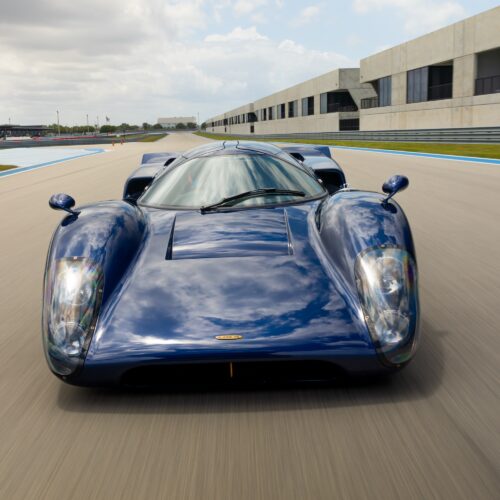 this-race-car-is-made-from-plant-fibers,-volcanoes,-…-and-seawater?
