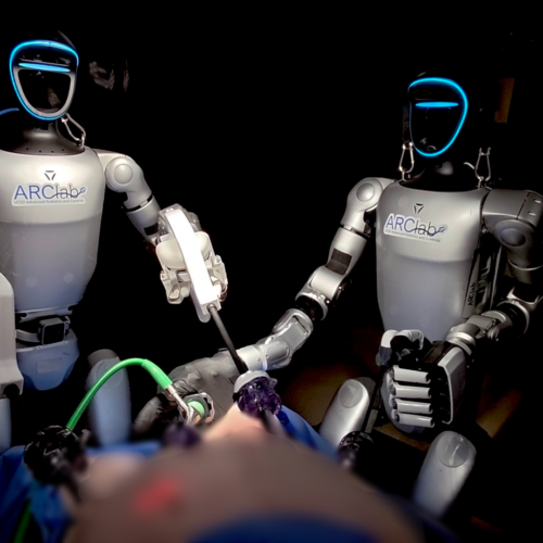 humanoid-robots-controlled-by-surgeons-did-world-first-operation-on-live-pigs