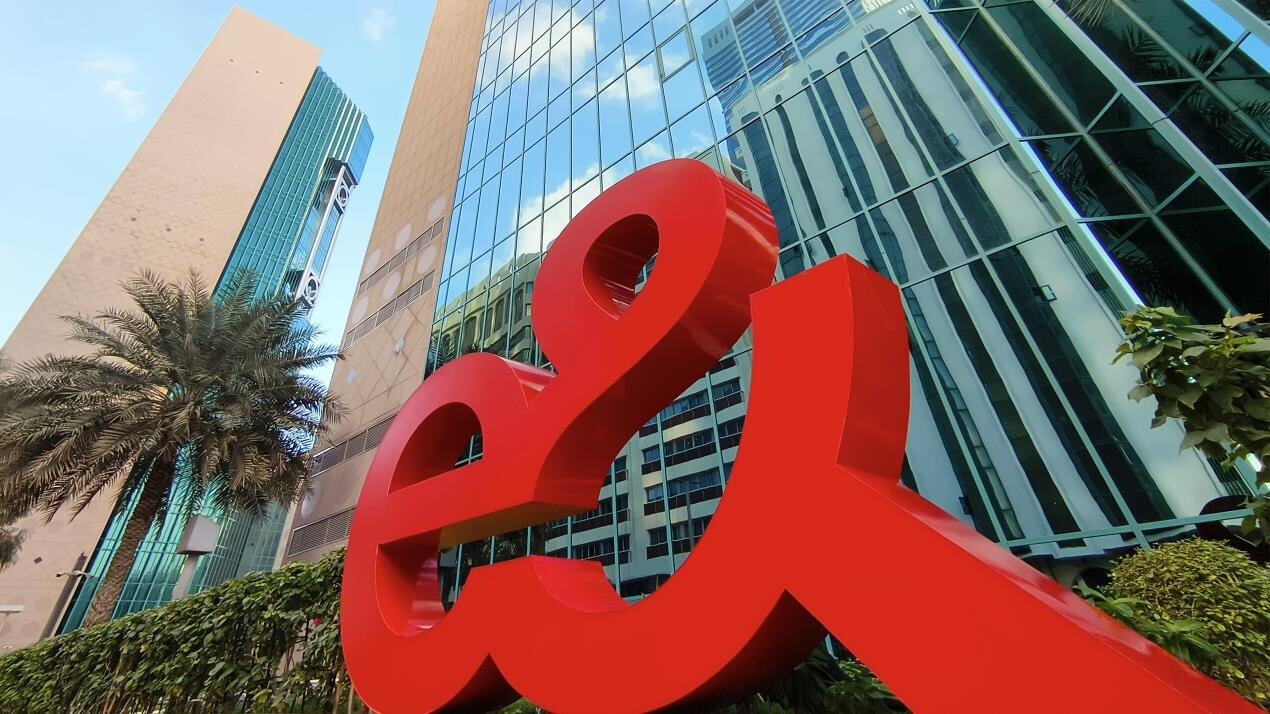 e&-announces-usd-5.95-billion-sale-of-vodafone-investment