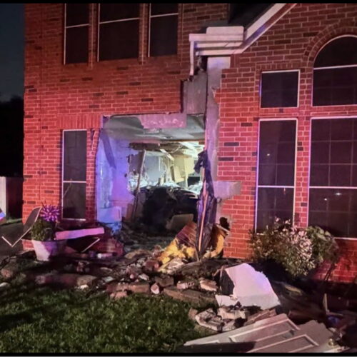 tesla-driver-who-blamed-crash-on-autopilot-pressed-accelerator-100%,-ntsb-finds