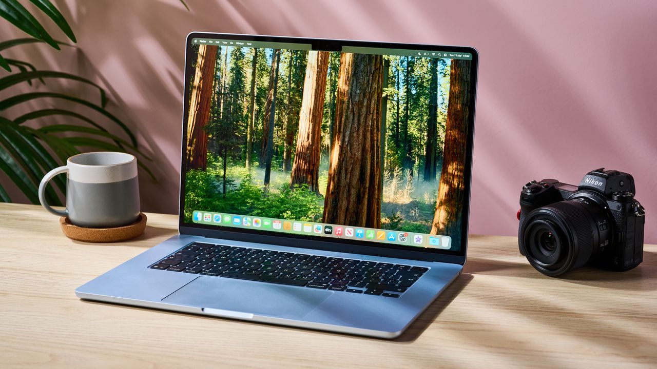 macbook-users-are-filing-off-the-sharp-corners-of-their-laptops-for-better-wrist-comfort
