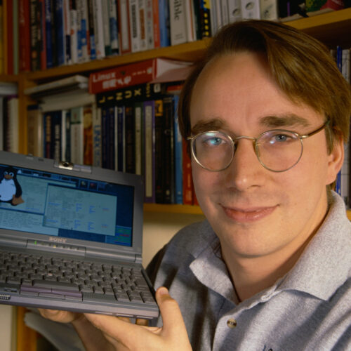 linus-torvalds-to-critics-of-ai-coding-in-linux:-“fork-it-or-just-walk-away.”