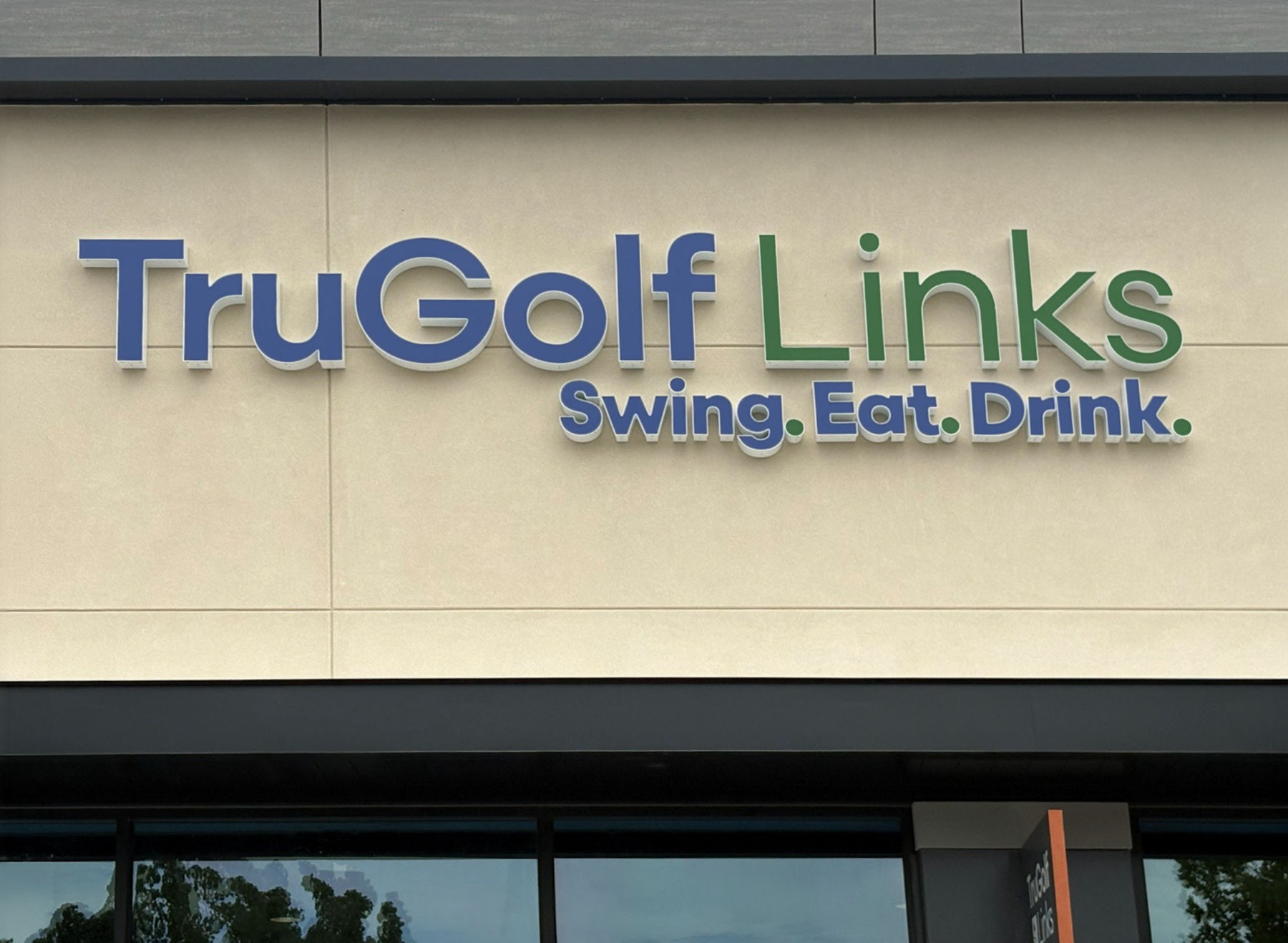 trugolf-links-celebrates-grand-opening-at-plaza-at-cherry-hill