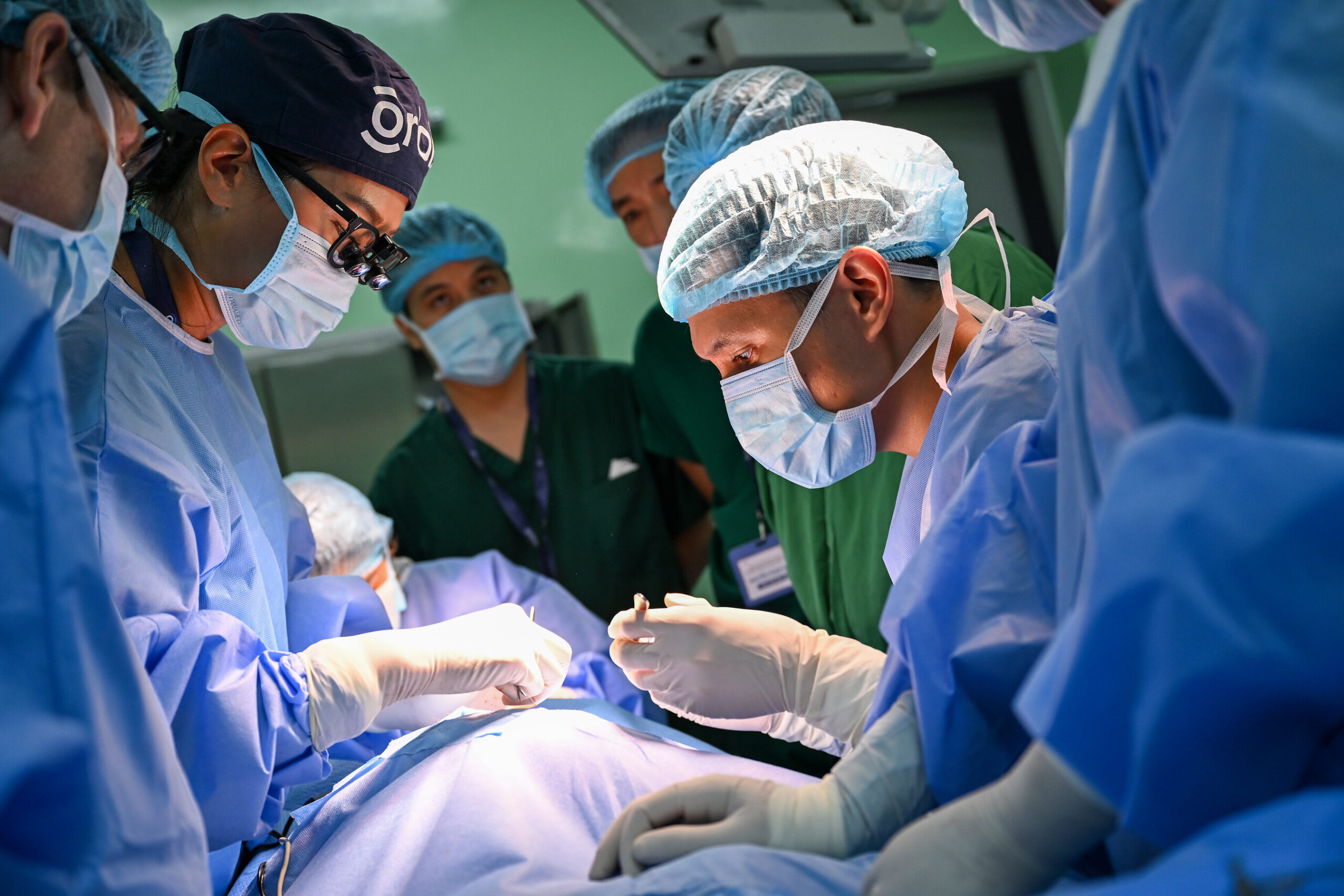 orbis-marks-30-years-of-advancing-eye-health-in-vietnam-through-long-term-partnership-and-training
