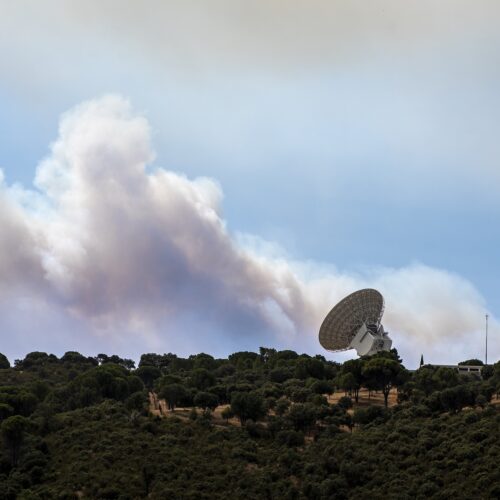 wildfire-forces-evacuation-of-nasa’s-deep-space-network-complex-in-spain