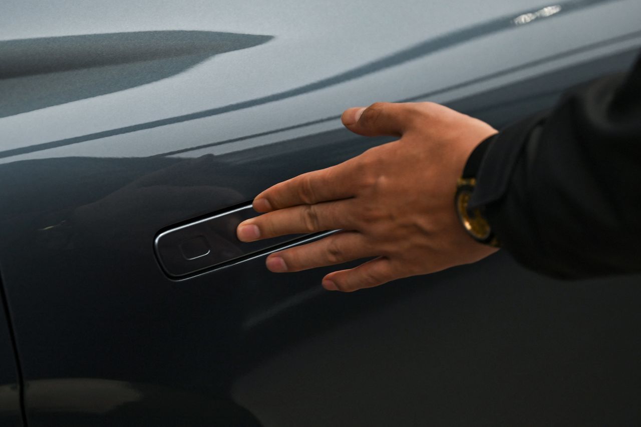 experts-warn-2.2-million-cars-could-be-at-risk-of-hijacking-via-bluetooth
