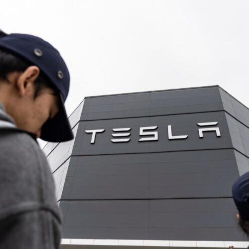 china-is-tesla’s-cash-cow,-but-for-how-much-longer?