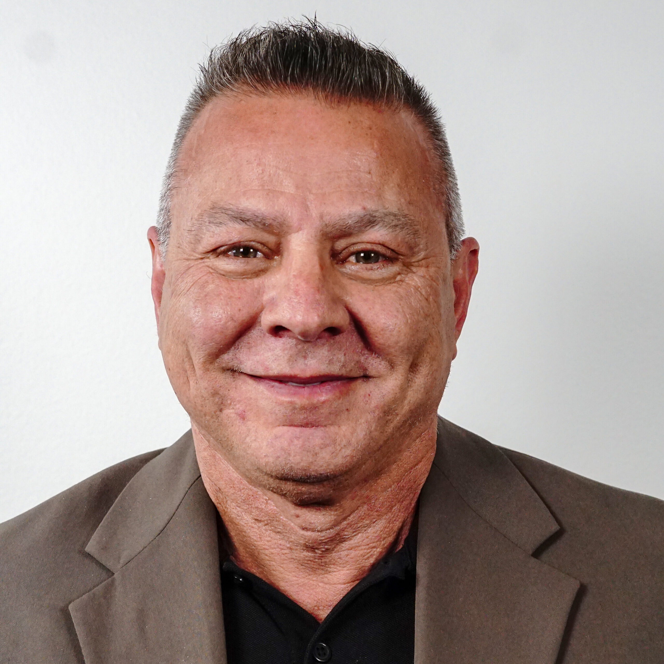 postnet-opens-new-hialeah-location-led-by-experienced-logistics-specialist