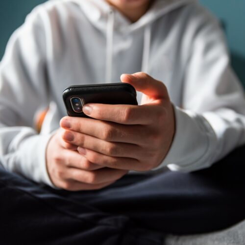 judge-rules-meta-caused-“public-nuisance”-and-must-fund-mental-health-treatment