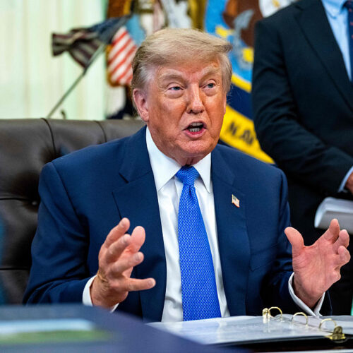 trump-signs-bonkers-order-that-cuts-vaccines,-promotes-ones-that-don’t-exist