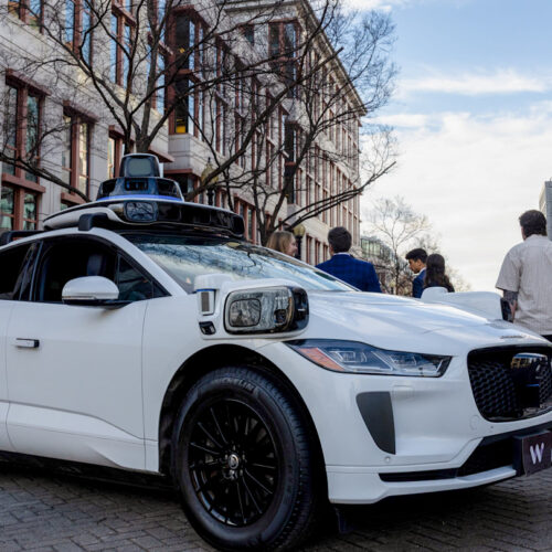 waymo-doubles-spending-on-lobbying-in-robotaxi-battle-with-uber