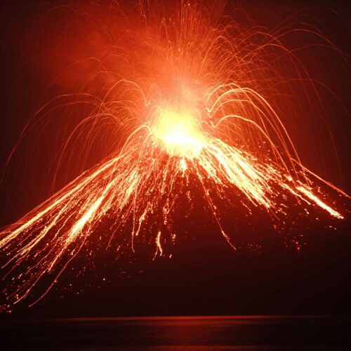 volcanoes-that-made-history