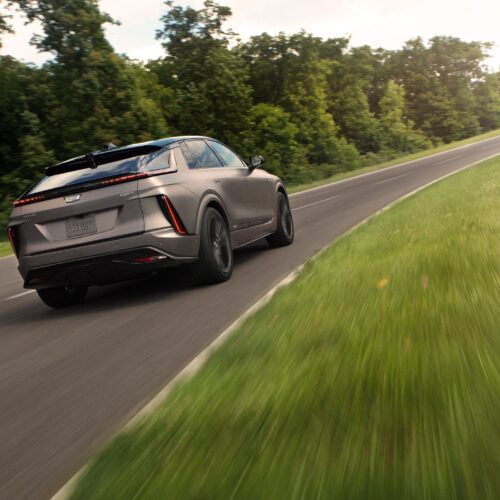 gm-vehicles-under-federal-scrutiny-after-hundreds-of-reports