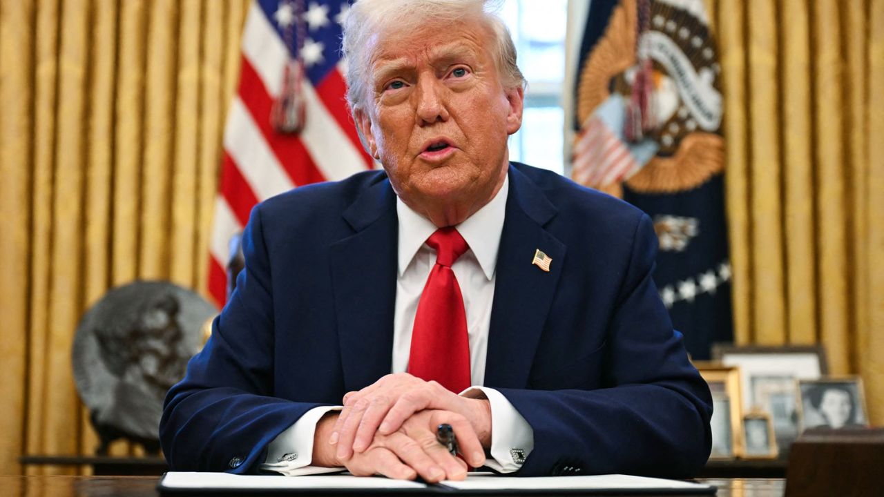 trump-signs-order-banning-some-foreign-equipment-from-us-energy-grid,-including-some-software