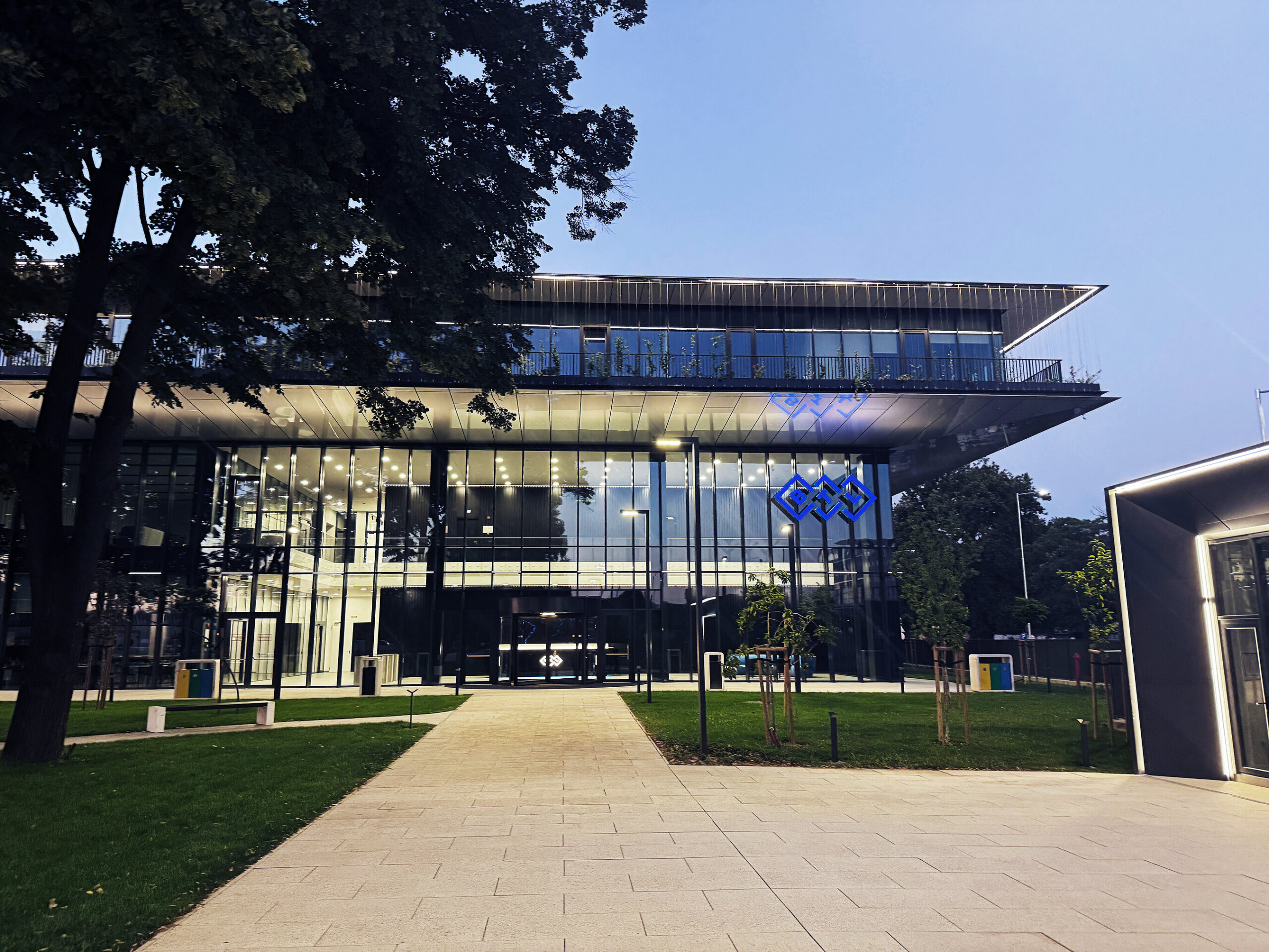btl-grundet-neue-lasersparte-und-stellt-exolase-one-vor-–-den-weltweit-ersten-fused-erbium-laser