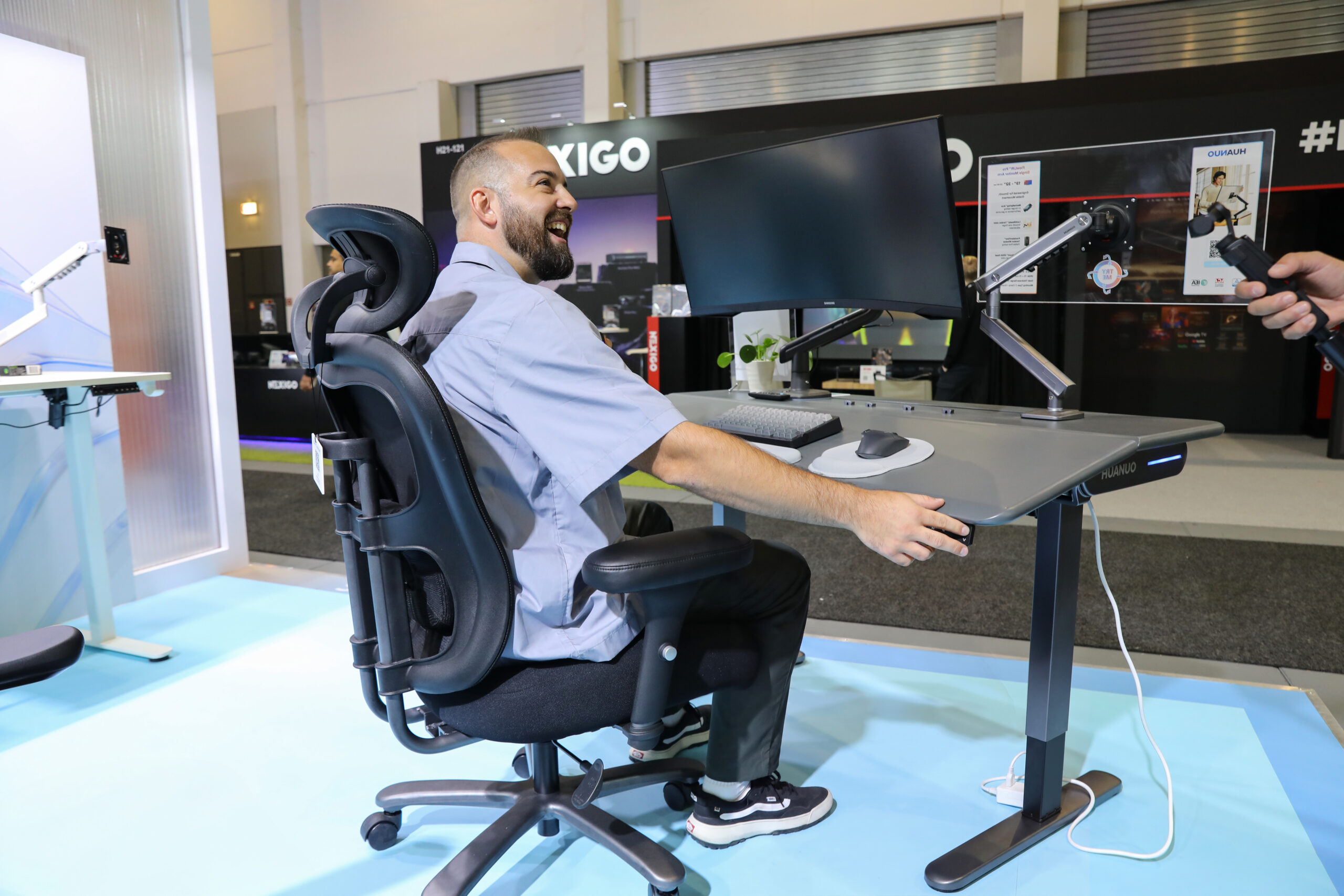 huanuo-unveils-its-complete-smart-ergonomic-workspace-portfolio-at-ifa-2026
