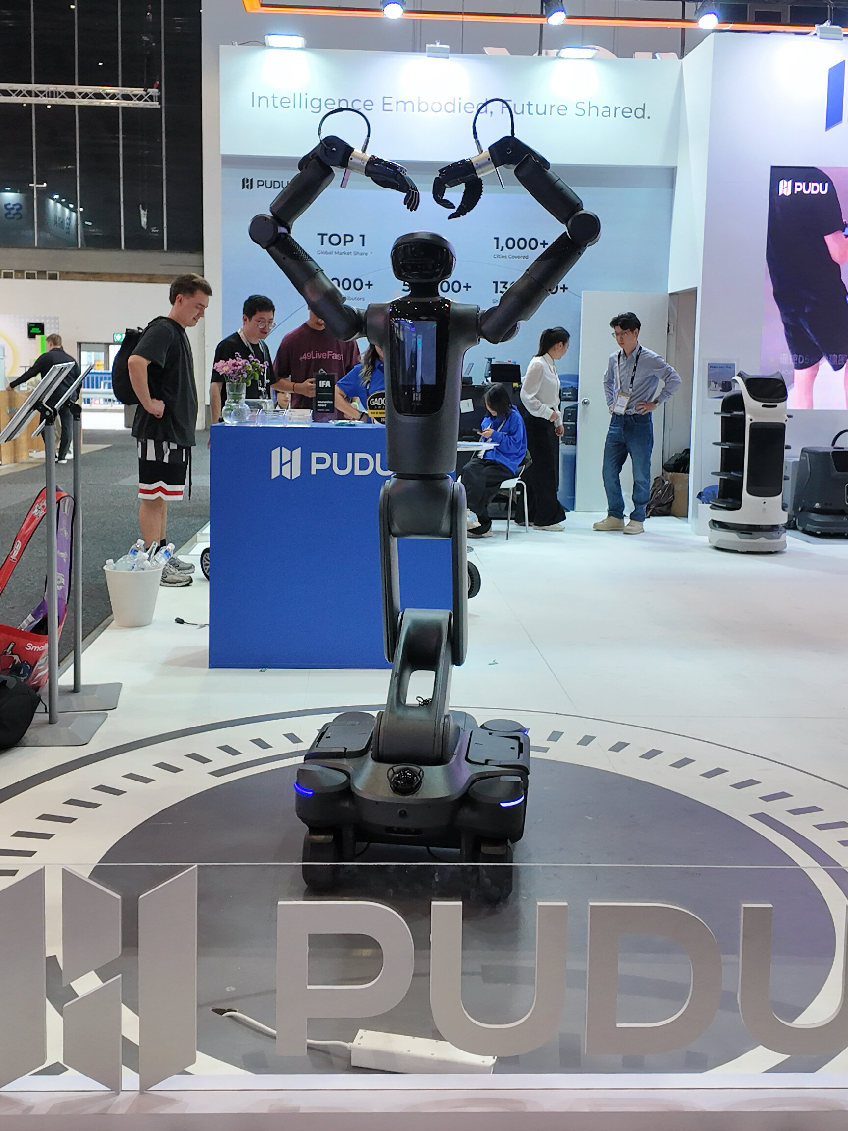 pudu-robotics-fait-ses-debuts-a-l’ifa-et-presente-l’ensemble-de-sa-gamme-de-robots-en-europe