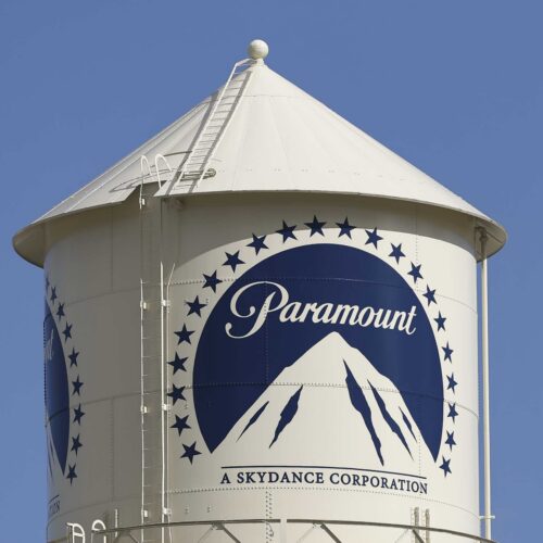 fcc-lets-paramount-sell-49.5%-equity-stake-to-saudi-arabia,-uae,-and-qatar