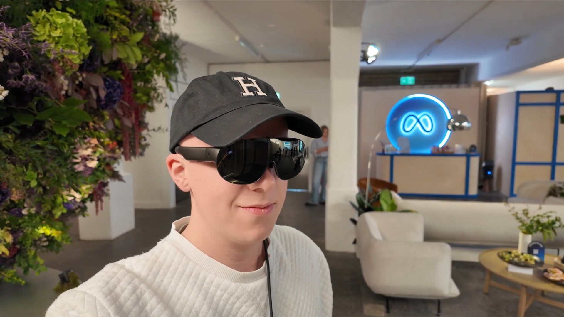 i’ve-worn-the-meta-vr-glasses,-and-they’re-coming-to-eat-apple’s-lunch